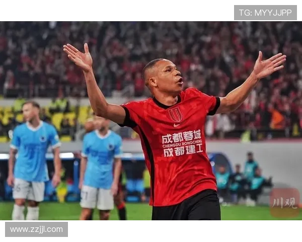 成都蓉城韦林顿豪取四场四球 刘世博失误成焦点